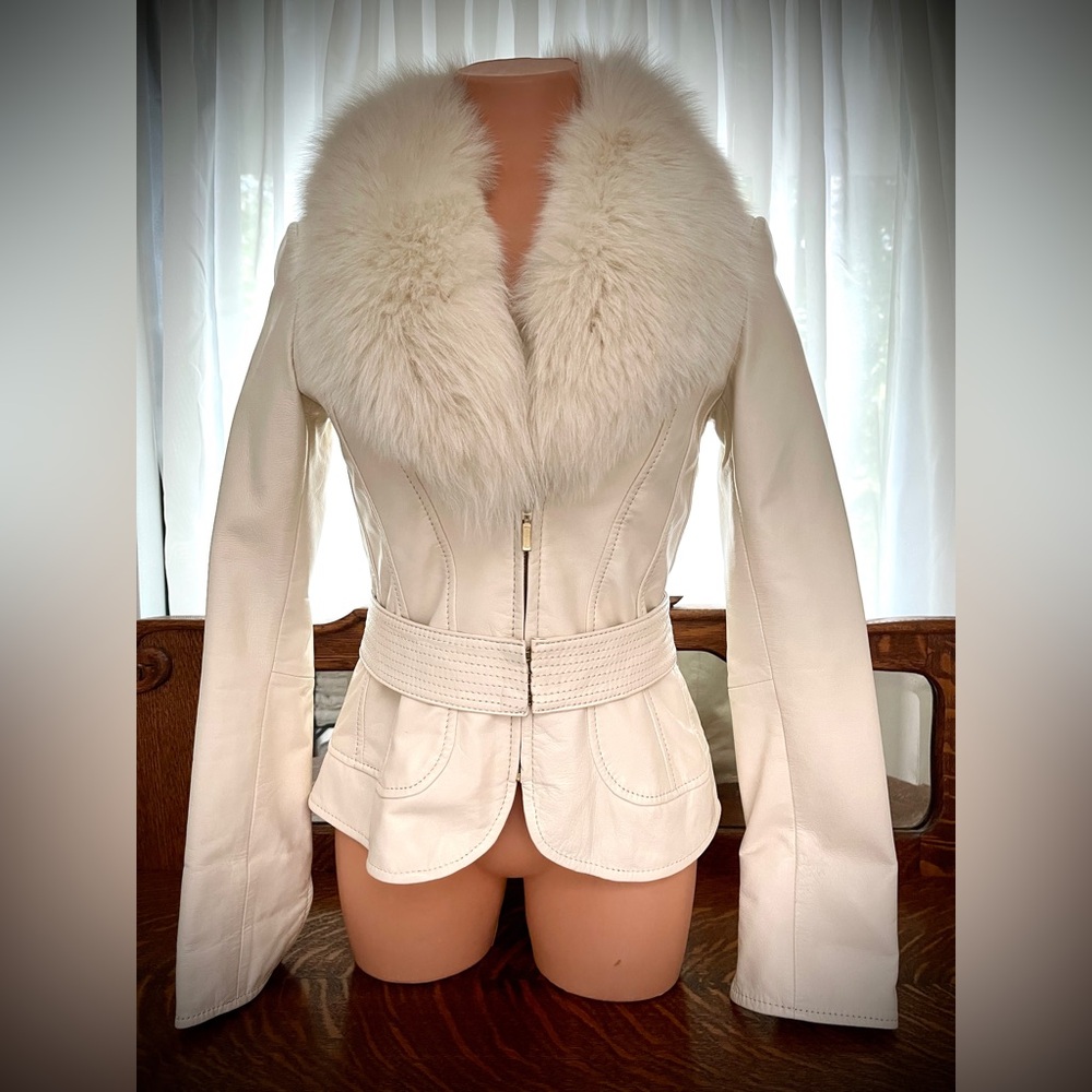 CACHE ❄️Leather and Fox Fur Collar Lined Jacket w Attached Belt, Sz 2, XS/S